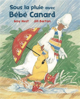 Sous la pluie avec bébé canard