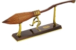 Metal Earth Nimbus 2000 Harry Potter Puzzle 3D métallique
